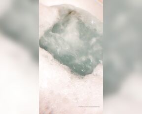 Natassia Dreams aka natassiadreamsx - 10-18-2019 OnlyFans Video - Bubble bath time