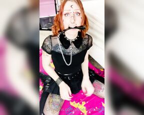 Luci Belle aka cutie-succubus - 02-27-2021 OnlyFans Video - You invited this little sissy over to party with you and your friends, but after a