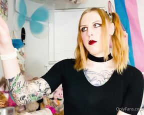 Luci Belle aka cutie-succubus - 01-02-2022 OnlyFans Video - Im trying out a new video and I hope you like it Im the popular preppy