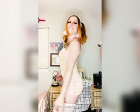 Luci Belle aka cutie-succubus - 01-01-2022 OnlyFans Video - Happy New Years Eve everyone Im going out drinking in this slutty little outfit and Im