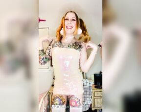 Luci Belle aka cutie-succubus - 01-01-2022 OnlyFans Video - Happy New Years Eve everyone Im going out drinking in this slutty little outfit and Im