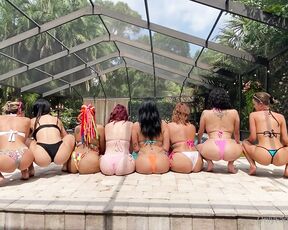 Bellajoie aka Bellajoie OnlyFans - BTS of organizing 8 hot girls to take some sexy pics @bigbootyandbeast10 @gionlexi @dirtydanii 69 @