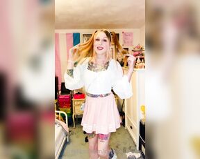 Luci Belle aka cutie-succubus - 05-06-2023 OnlyFans Video - Im going out drinking in this adorable outfit and also locked in chastity  Send tips