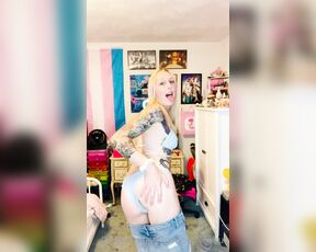 Luci Belle aka cutie-succubus - 08-24-2023 OnlyFans Video - My cute bikini and tiny shorts from the beach I felt like one of the cool