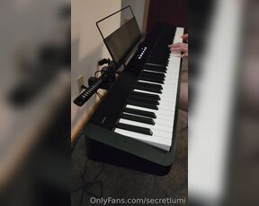 Lumi aka secretlumi - 08-03-2023 OnlyFans Video - self_learning piano to serenade you after i seduce you  this is the beginning to the