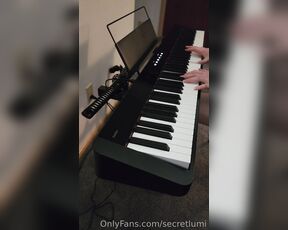 Lumi aka secretlumi - 08-03-2023 OnlyFans Video - self_learning piano to serenade you after i seduce you  this is the beginning to the