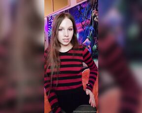 Lumi aka secretlumi - 11-06-2023 OnlyFans Video - do you like my outfit its one of my comfiest shirts hehe 3