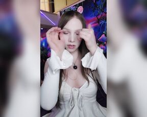 Lumi aka secretlumi - 02-05-2024 OnlyFans Video - do you like my outfit tonight hehe