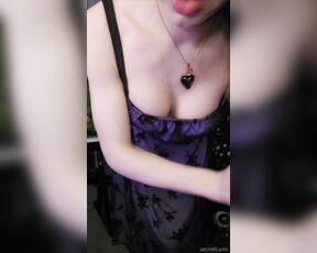 Lumi aka secretlumi - 11-08-2024 OnlyFans Video - and here is the most important part of my outfit today but im only showing you