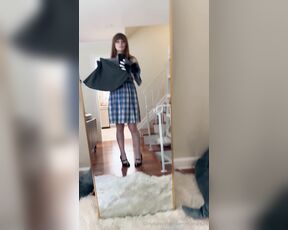 Sammi Smith aka sammismith26 - 07-12-2024 OnlyFans Video - Outfit of the day compilation featuring my partners_miwc