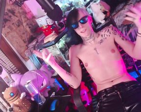 SoftBoxBoi aka boxieboii - 11-24-2021 OnlyFans Video - updatelil fap vid