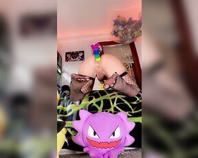 SoftBoxBoi aka boxieboii - 04-10-2022 OnlyFans Video - do my feets look cute from down there_0yce