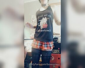 SoftBoxBoi aka boxieboii - 09-01-2020 OnlyFans Video - This is what i like 2 wear