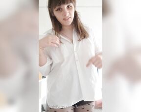 June Fembug aka faecuddlebug - 07-19-2022 OnlyFans Video - Hey everyone  So heres the video I promised you, Im a little embarrassed because Ive