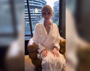 Anna trans aka coral_reef - 09-11-2024 OnlyFans Video - While on vacation this year I went to Washington DC and stayed at the Watergate Hotel,