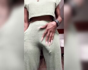 TS Theindustrygoat aka theindustrygoat - 09-07-2024 OnlyFans Video - Can you see it through my pants