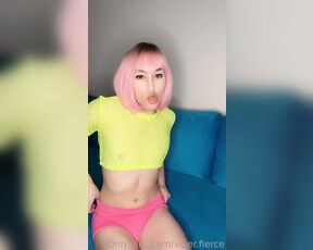 Viper Fierce aka viperfierce - 05-01-2023 OnlyFans Video - Oh that lucky lol1pop