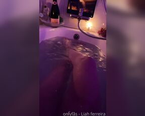 Liah Ferreira ‍ aka liahferreira - 07-05-2020 OnlyFans Video - chillin at home_3ix6