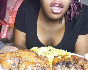 Myasotrans‍ aka myasotrans - 12-21-2021 OnlyFans Video - Full video of me stuffing my face with chicken thighs and rice I gotta get thicker