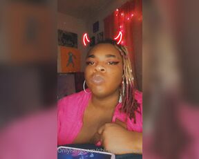 Myasotrans‍ aka myasotrans - 04-12-2022 OnlyFans Video - WATCH ME EAT I put on makeup just to fry pork chops at 12 am does