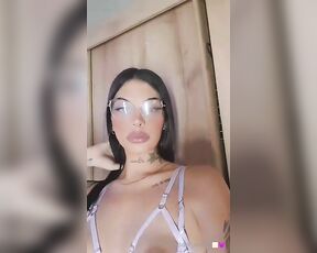 Eylilucianadoll aka luciana005 - 12-26-2023 OnlyFans Video - Hello, I invite you to help me like my videos and photos and you will have