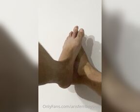 Mexicana arisfemboysissy aka arisfemboysissy - 09-26-2021 OnlyFans Video - Do you like feet I love when they suck them while fucking me Te gustan los_3zgk