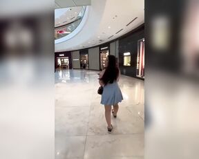 Ts Luanna Moraes aka luannamoraess - 12-17-2024 OnlyFans Video - He kept following me around the mall and flirting with me, I had to take him