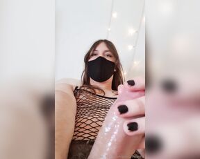 Pretty Little Iris aka prettylittleiris - 04-15-2024 OnlyFans Video - This was such an intense cum, it felt so good to rub it over myself afterwards