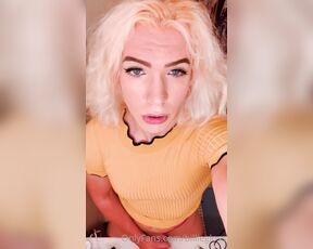 Billie Gloss aka billiegloss - 07-21-2020 OnlyFans Video - Take me in the bathroom and touch me