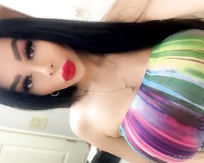 Bella zuleyka aka bellazuleyka - 05-18-2023 OnlyFans Video - QUE CALOR TENGO