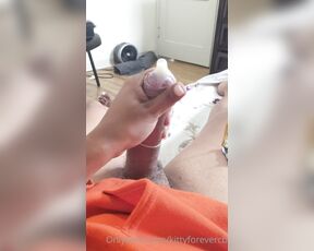 Kittyforever aka kittyforevercb - 03-27-2022 OnlyFans Video - Filling up the condom