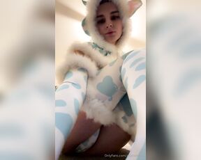 Asia Belle aka asiabellexxx - 09-14-2024 OnlyFans Video - Cum and warm my icy heart