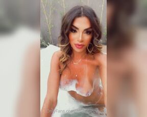 TS Anne Ganzarolli aka anneganzarolli - 02-15-2022 OnlyFans Video - what a nice bathtub, come and put soap on my body