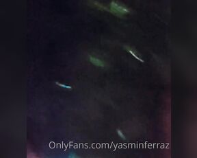 Yasmin ferraz aka yasminferraz - 08-11-2021 OnlyFans Video - Paseando por la calle me puse muy cachonda  Se tu gusta lo que ves en