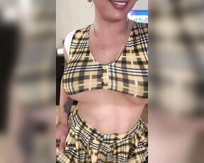 Hilary liberman 91 aka hliberman504 - 02-27-2024 OnlyFans Video - do you like my little outfit