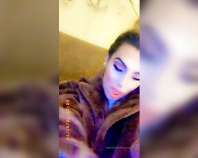 Ivory Mayhem aka ivory_mayhem - 01-20-2020 OnlyFans Video - Baby youre so classic httpsonlyfans