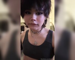 Kiyana Vi aka kianavi - 06-02-2024 OnlyFans Video - Im going to bed alone