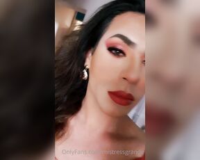 Mistress Grande aka Mistressgrande OnlyFans - Im walking to the door to give you my hot cock on your mouth