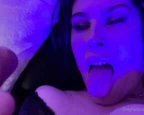 Chanel Noir aka Chanelnoirx OnlyFans - I taste pretty good