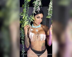 Laura Saenz aka Sweetlaurasaenz OnlyFans - Sexy Pocahontas