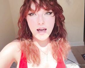 Kelly Nixe aka kellywashere OnlyFans - Fucking My New Sex Toy!