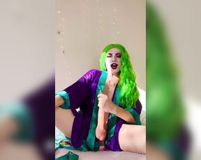 Kelly Nixe aka kellywashere OnlyFans - The Joker Makes A New Exciting Discovery