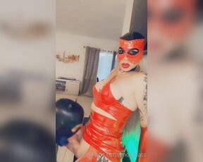 Monika Lopez aka monikats OnlyFans - If there is something that turns me on a lot, it is when a man dresses in my clothes and sucks his 2