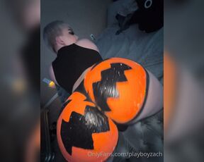 Playboyzach aka playboyzach OnlyFans - Wanna eat my pumpkin