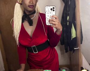 Valerie May aka itsvaleriemay OnlyFans - MERRY DICKMAS!  Ho Ho Ho!  Xoxoxo