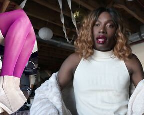 Valerie May aka itsvaleriemay OnlyFans - Hey did you ever hear the one about the black trans nurse who had the best special medicine for your