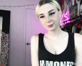 Cutiepii33quinn aka cutiepii33quinn OnlyFans - recording) Heres my first ever OnlyFans live stream! Just a little Q&A with fans behind the scenes