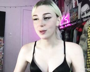 Cutiepii33quinn aka cutiepii33quinn OnlyFans - recording) Heres my first ever OnlyFans live stream! Just a little Q&A with fans behind the scenes