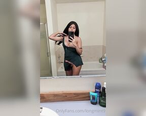 Jasmine longmint aka longmint9 OnlyFans - Some time when i look at my cock make me horny haha