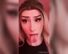 Olympiabeanie aka olympiabeanie OnlyFans - Wanna Watch a scary movie 17